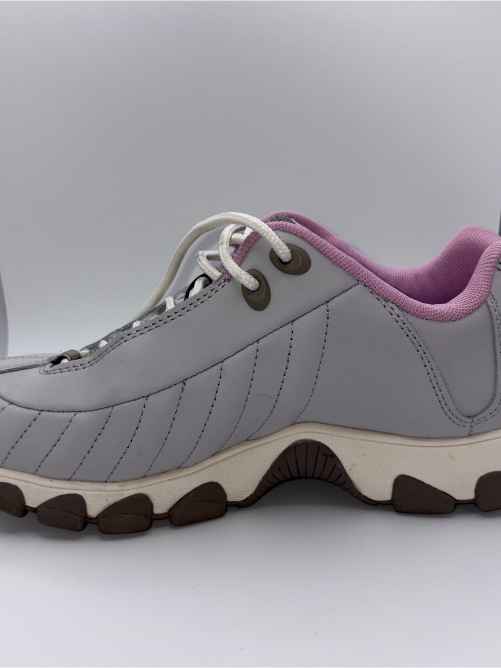 K-Swiss Women's Light Gray and Pink Lace-Up Sneakers ST329 CMF 6.5M Box Included - Picture 9 of 16